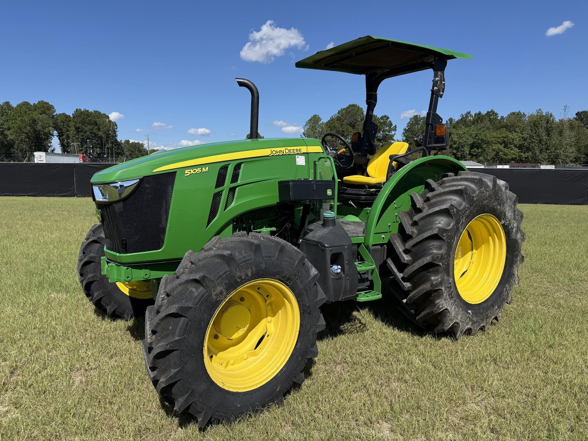 2023 John Deere 5105M Equipment Image0