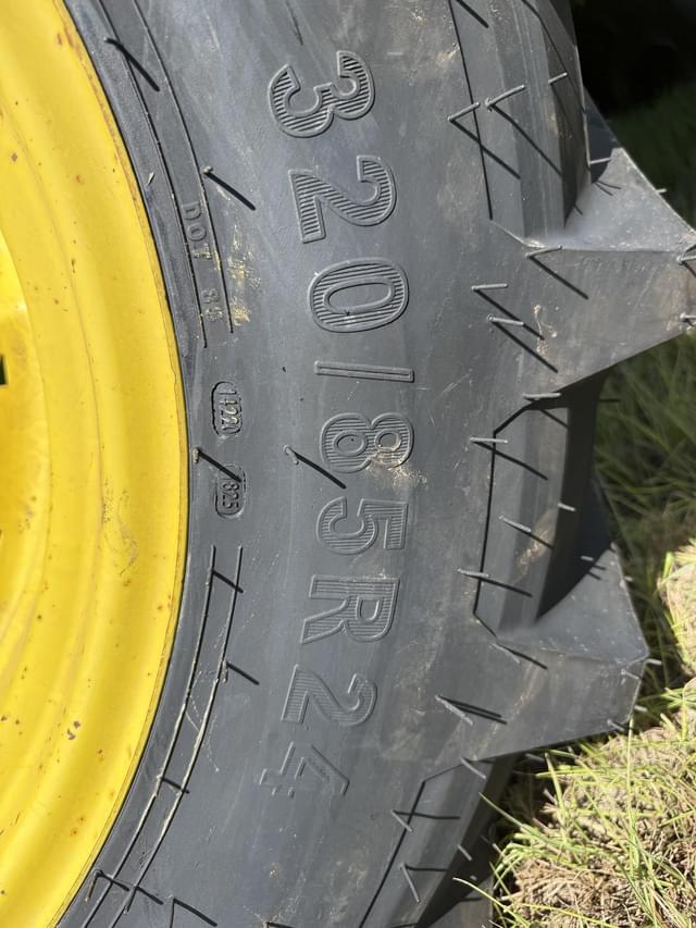Image of John Deere 5105M equipment image 4