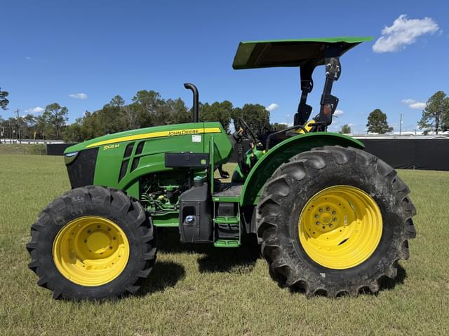 Image of John Deere 5105M equipment image 1