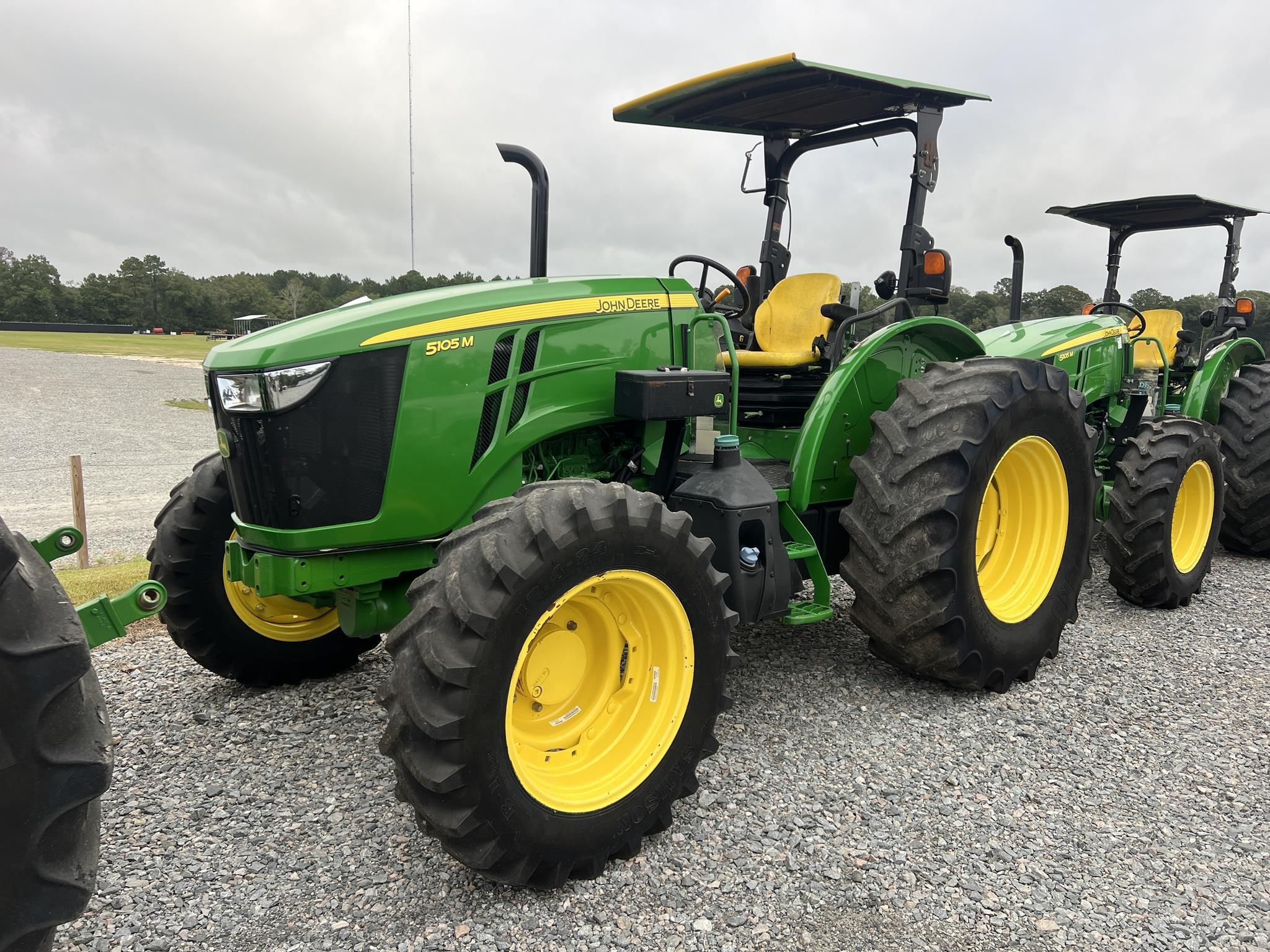 2023 John Deere 5105M Equipment Image0
