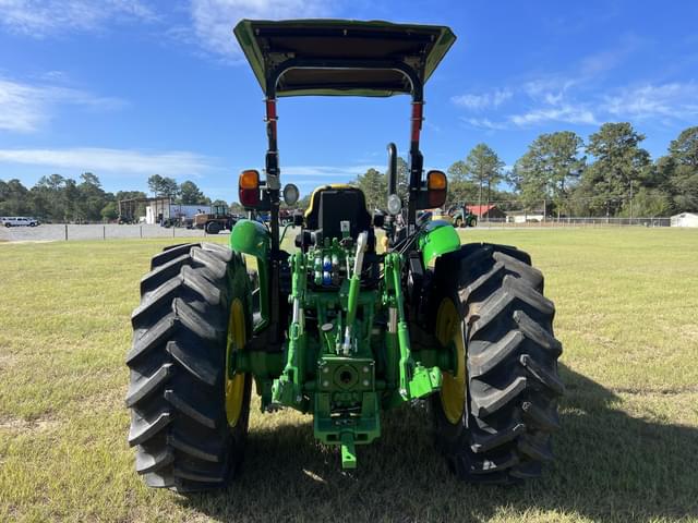 Image of John Deere 5105M equipment image 2
