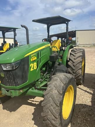 Image of John Deere 5105M equipment image 1