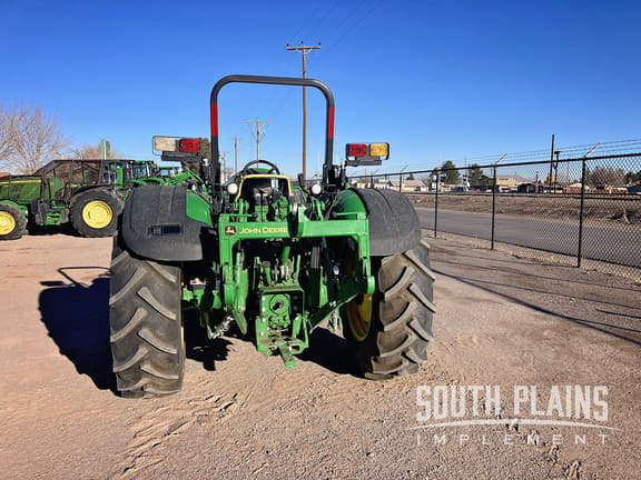 Image of John Deere 5105ML equipment image 3