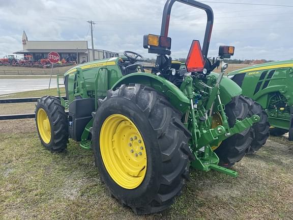 Image of John Deere 5105ML equipment image 2