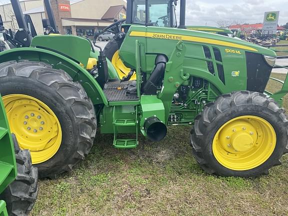 Image of John Deere 5105ML equipment image 3