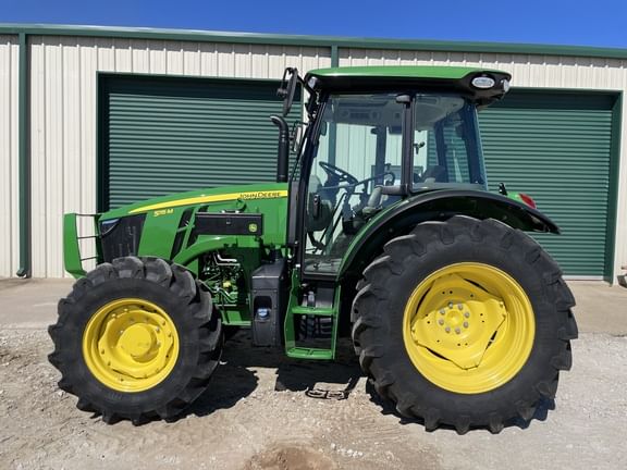2023 John Deere 5115M Equipment Image0