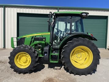 Main image John Deere 5115M
