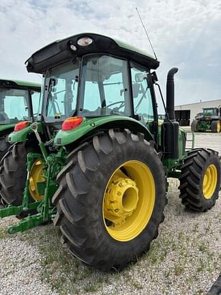 Image of John Deere 5115M equipment image 1