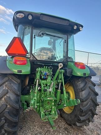 Image of John Deere 5115M equipment image 3