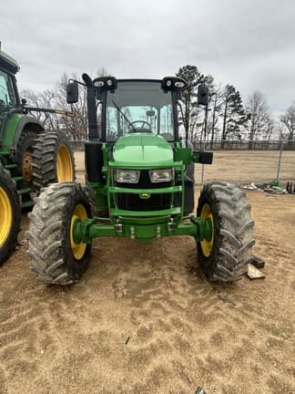Image of John Deere 5115M equipment image 1