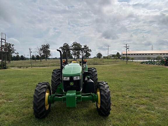 Image of John Deere 5115M equipment image 3