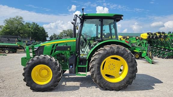 Image of John Deere 5115M equipment image 1