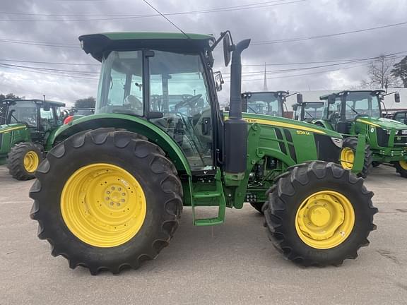 Image of John Deere 5120M equipment image 4