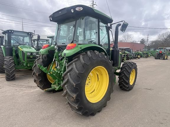 Image of John Deere 5120M equipment image 3