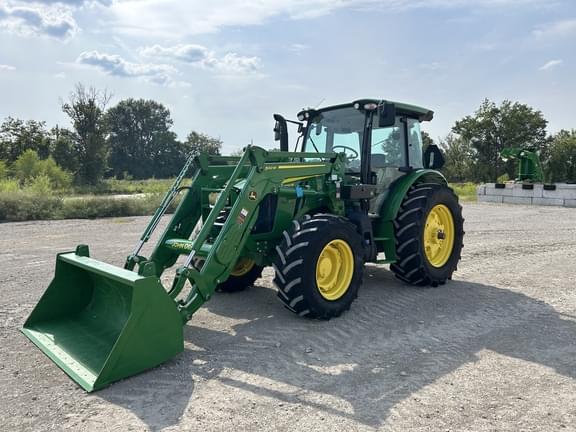 Image of John Deere 5120M equipment image 1