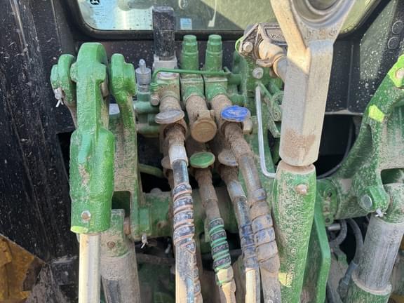 Image of John Deere 5120M equipment image 4