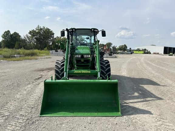 Image of John Deere 5120M equipment image 2