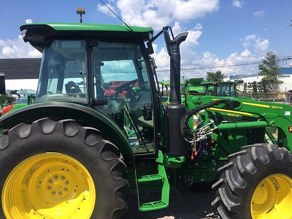 Image of John Deere 5120M Image 0