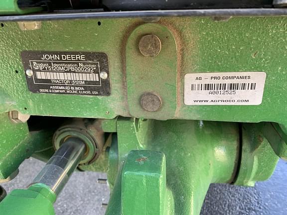 Image of John Deere 5120M equipment image 1