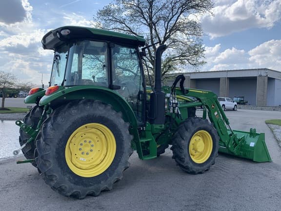 Image of John Deere 5120M equipment image 2