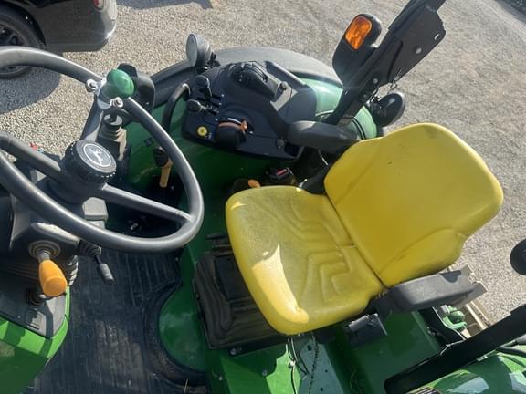 Image of John Deere 5120M equipment image 1