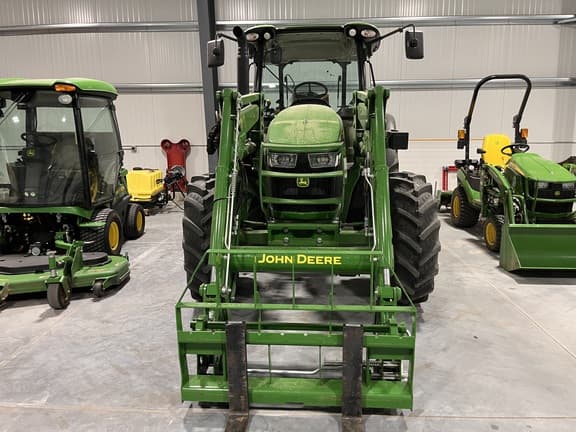 Image of John Deere 5120M Primary image