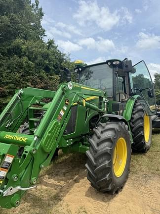 Image of John Deere 5120M equipment image 2