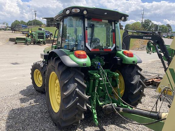 Image of John Deere 5120M equipment image 3
