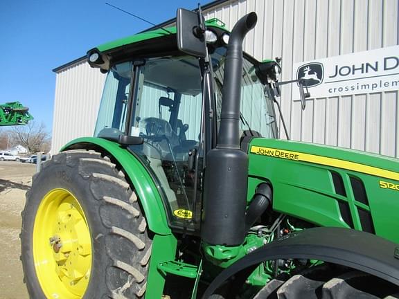 Image of John Deere 5120M equipment image 4