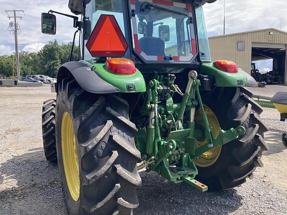 Image of John Deere 5120M equipment image 1