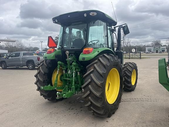 Image of John Deere 5120M equipment image 3