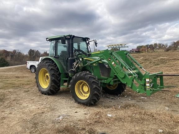 Image of John Deere 5120M Primary image