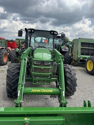 Image of John Deere 5120M equipment image 3