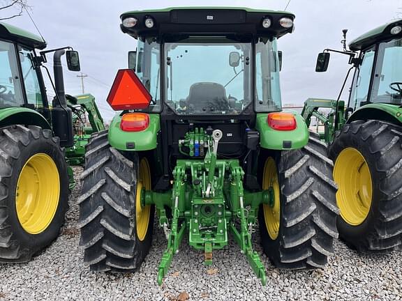 Image of John Deere 5120M equipment image 3