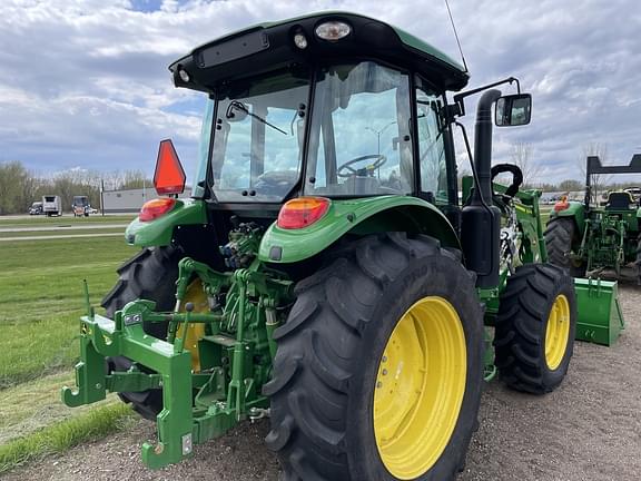 Image of John Deere 5120M equipment image 3