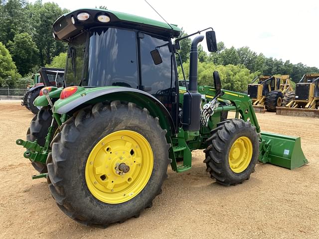 Image of John Deere 5120M equipment image 2