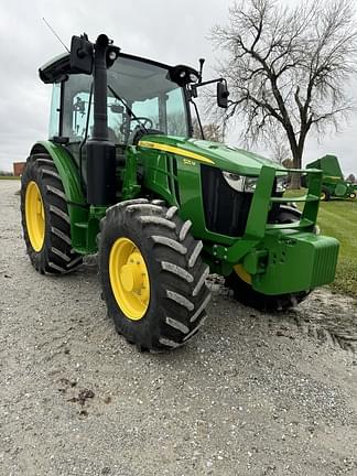 Image of John Deere 5125M equipment image 1