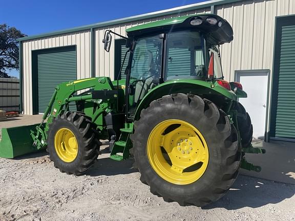 Image of John Deere 5125R equipment image 1