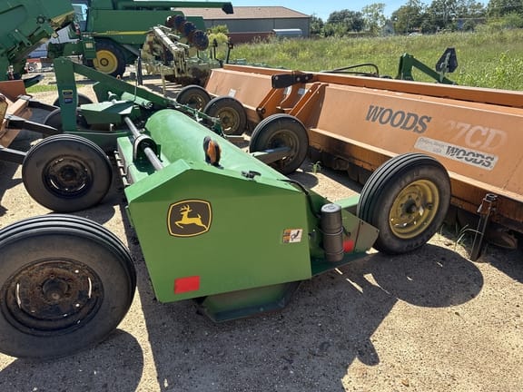 Main image John Deere 520