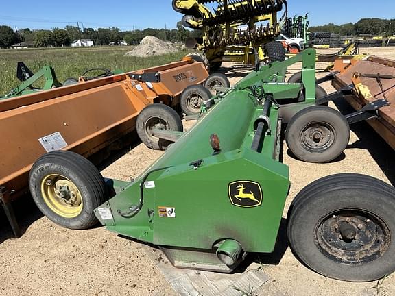 Image of John Deere 520 equipment image 2