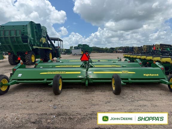 Image of John Deere 520 equipment image 1