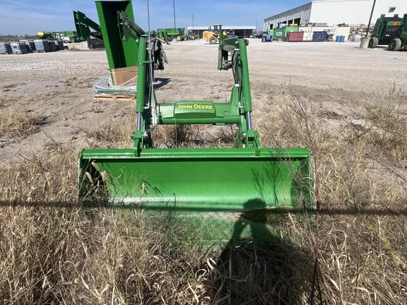 Image of John Deere 520M Primary image