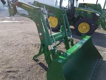 Main image John Deere 520M