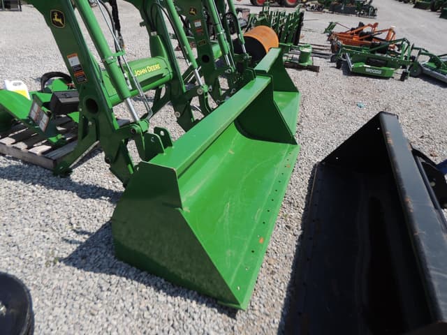 Image of John Deere 520M equipment image 2
