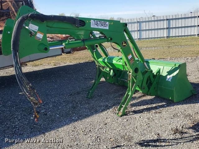 Image of John Deere 520M equipment image 3