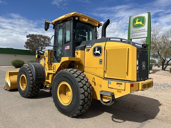 Image of John Deere 544P equipment image 2