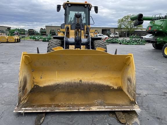Image of John Deere 544P equipment image 1