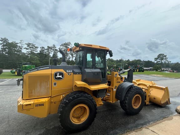 Image of John Deere 544P equipment image 2