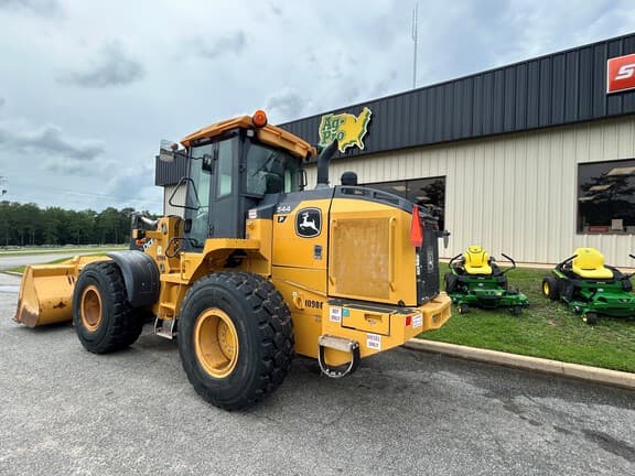 Image of John Deere 544P equipment image 1