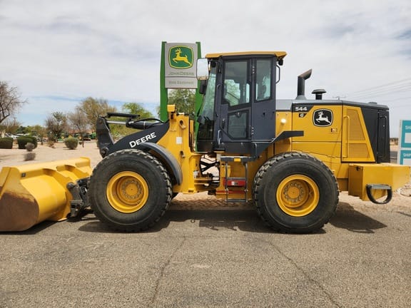 2023 John Deere 544G Equipment Image0